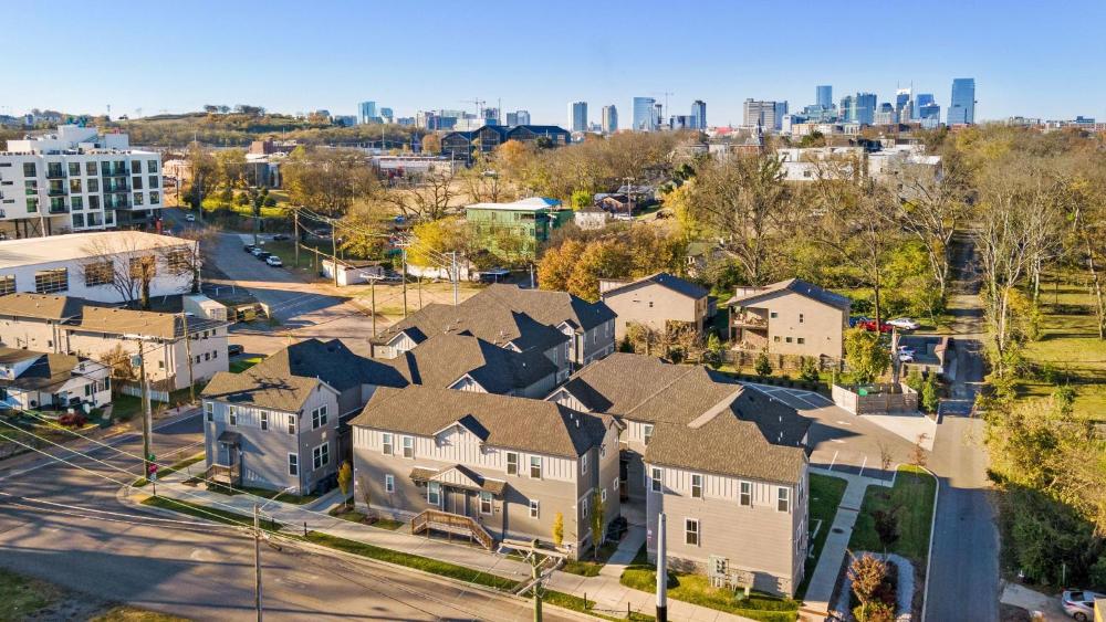 Hart Suite Buyout 2 by AvantStay Two Nashville Town Houses w Stunning Amenities Design